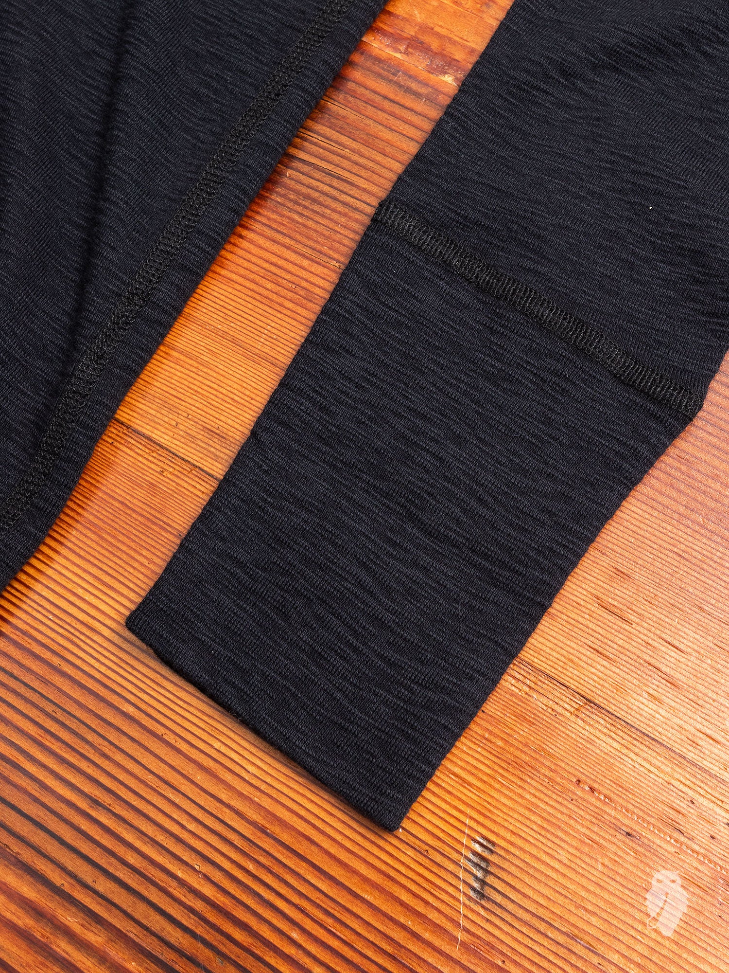 1x1 Long Sleeve T-Shirt in Black - Image 3