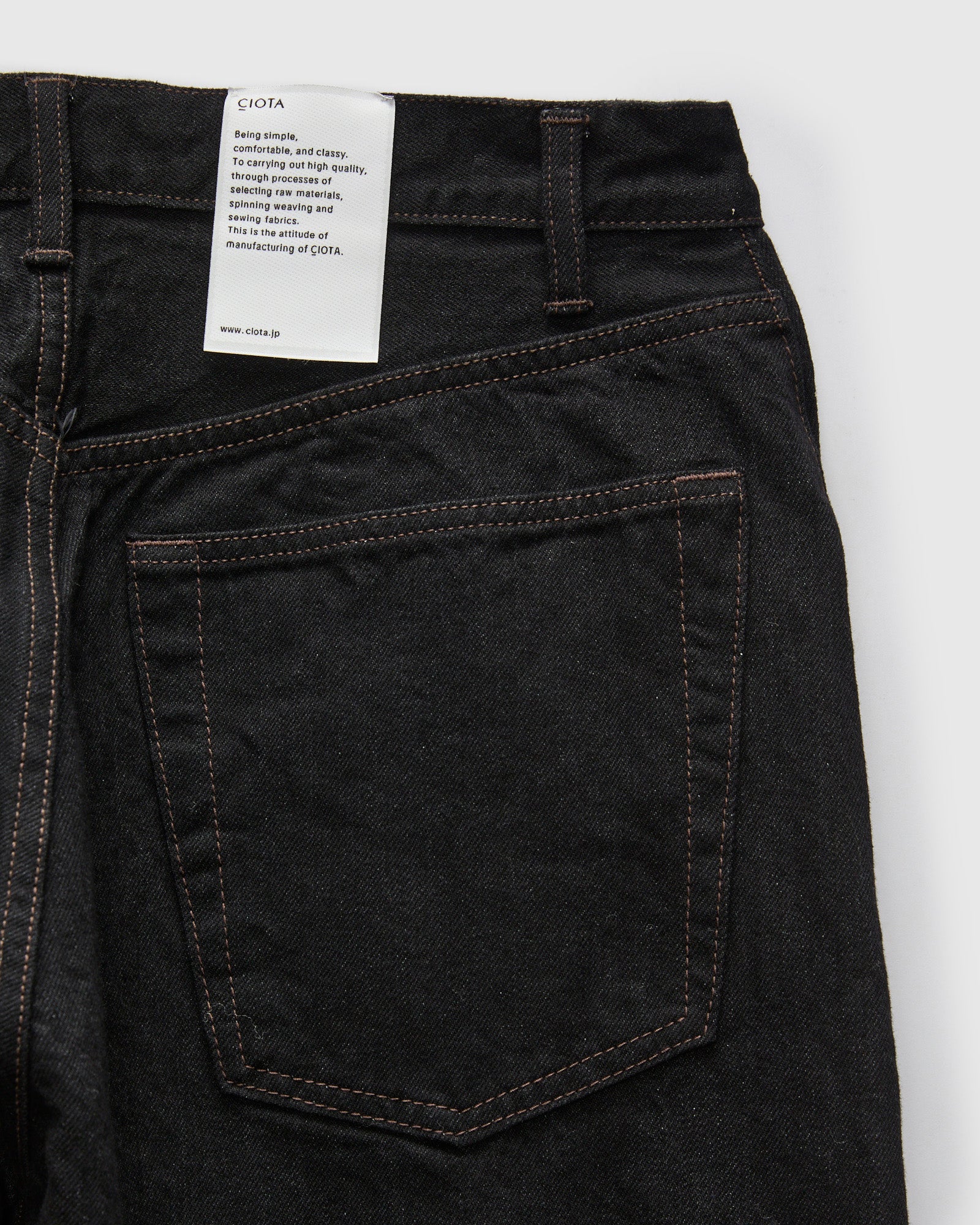 Baggy 5 Pocket Selvedge Denim Pants in Rinse Black - Image 3