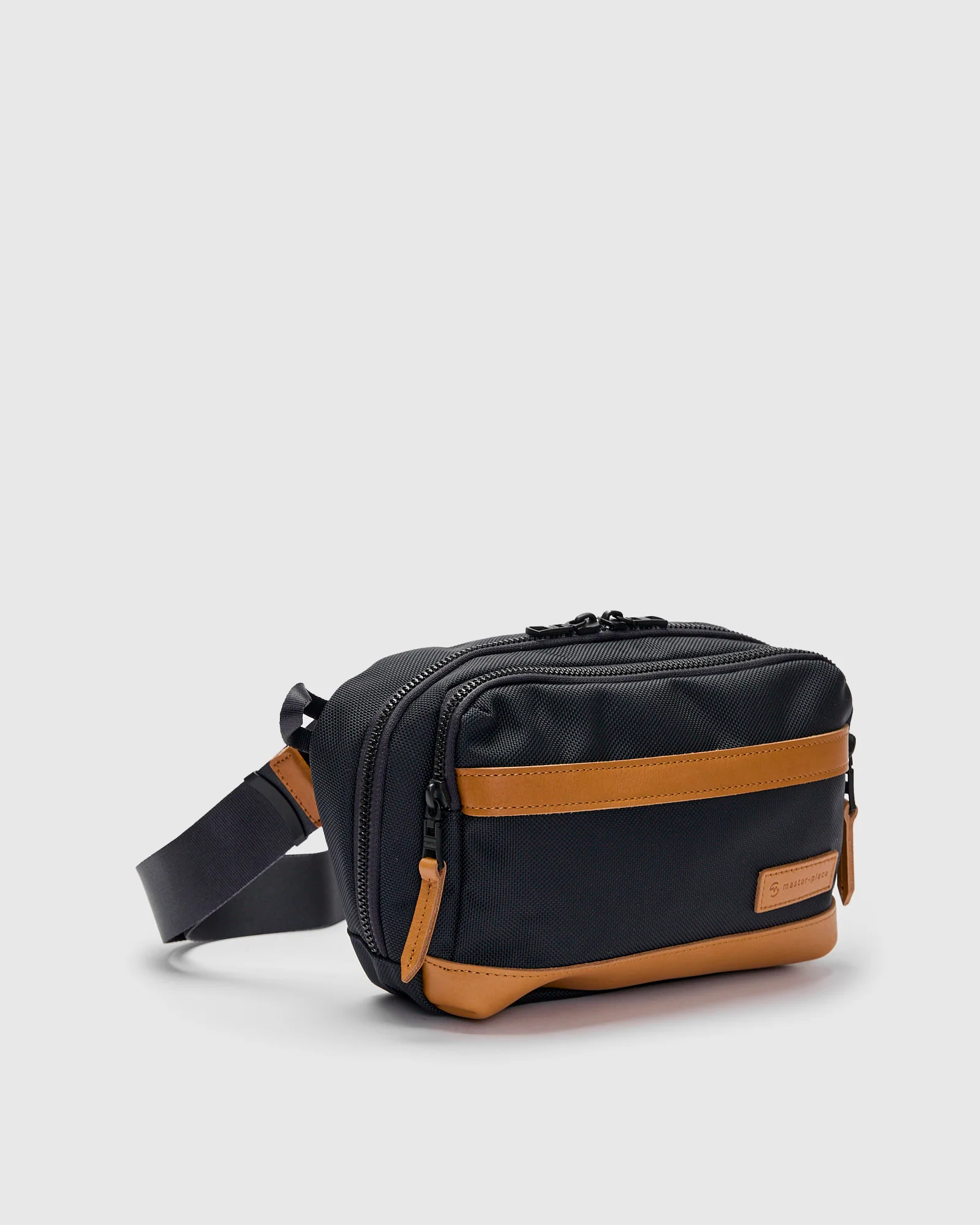 Explorer Sling Bag in Navy - Image 4