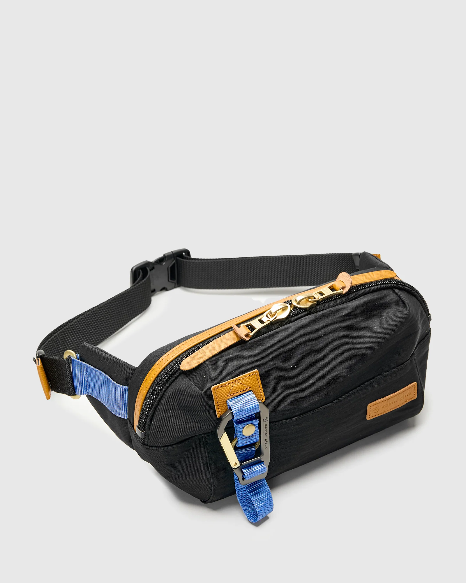 Link Waist Bag v2 in Black - Image 4