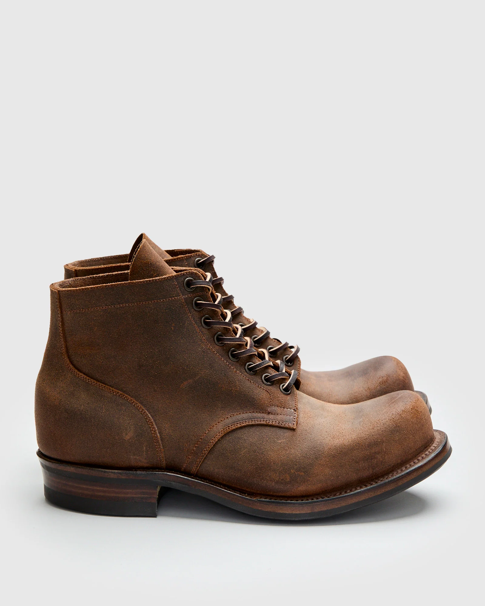 Service Boot 310 in Urban Brown Waxy Commander - Image 3