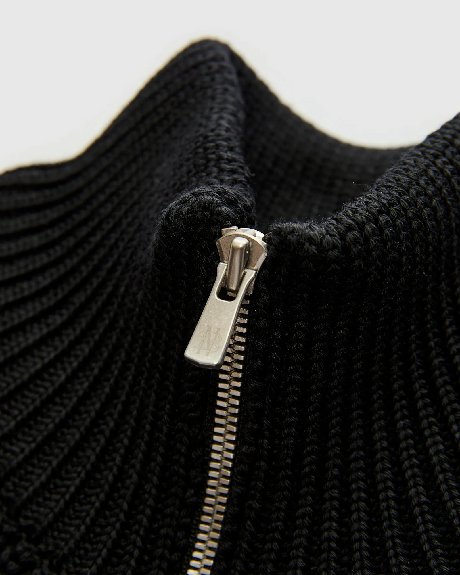 Signature Knit Wool Drivers Zip in Black - Image 5